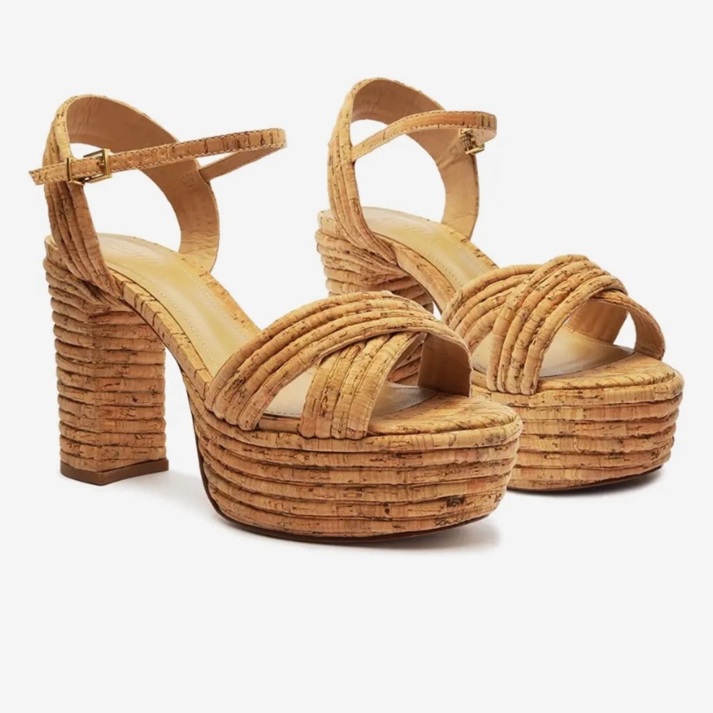 NWB Schutz Latifah Platform Women's size 10 platform Color:Natural 1730
